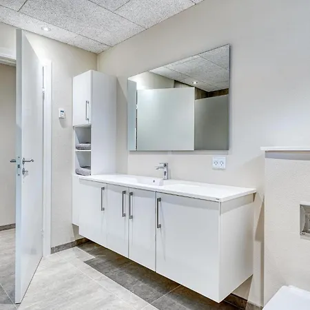 Vakantiehuis Beautiful In With Kitchen *